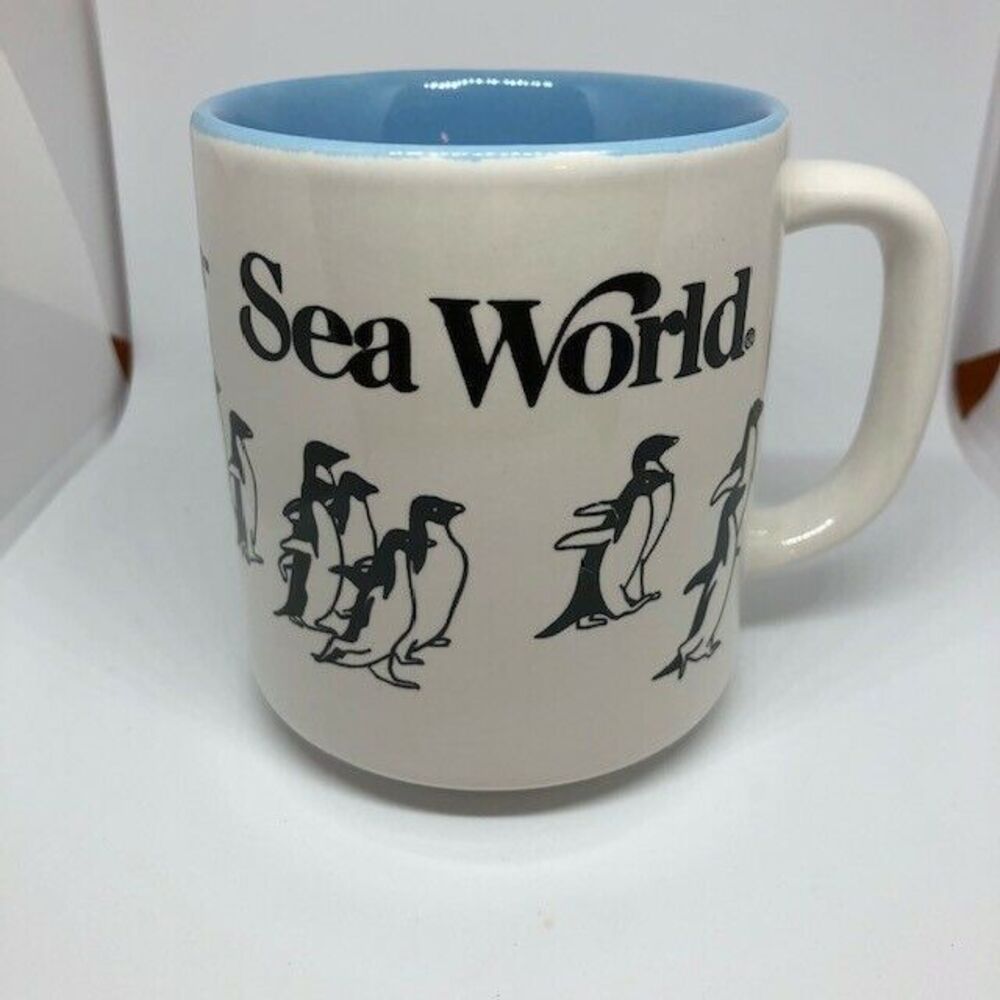VINTAGE Sea World Penguin Experience Coffee Tea 1988 Mug Souvenir